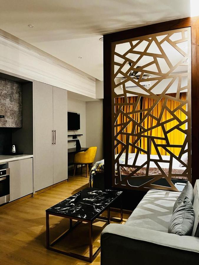 גאזיאבאד Luxe Apartment By Hey Studio'S מראה חיצוני תמונה