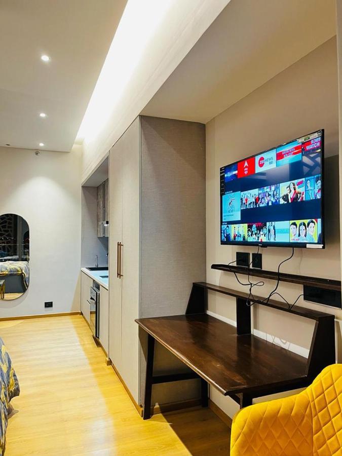 גאזיאבאד Luxe Apartment By Hey Studio'S מראה חיצוני תמונה