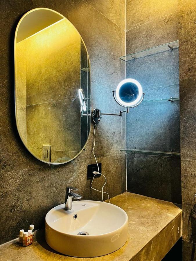 גאזיאבאד Luxe Apartment By Hey Studio'S מראה חיצוני תמונה
