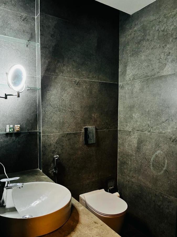 גאזיאבאד Luxe Apartment By Hey Studio'S מראה חיצוני תמונה